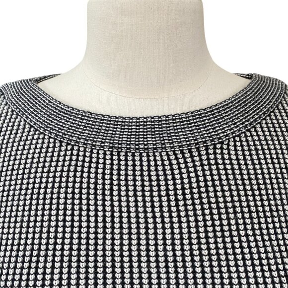 Habitat Cotton Asymmetric Hem Sweater Sz S Black White Minimalist Neutral - Picture 2 of 13